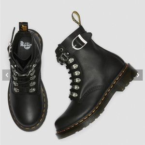 Dr. Martens 1460 Pascal Chain Boots in Black, Size 7